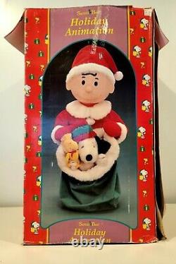 1997 Santas Best Peanuts Charlie Brown Snoopy Christmas animatronic. Works great