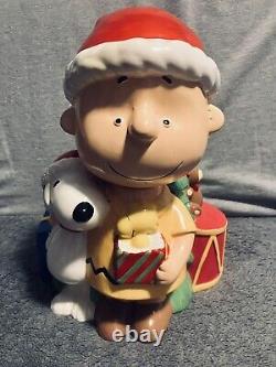 2012 Gibson Peanuts Charlie Brown Snoopy Christmas Tree Holiday Treat Snack Jar