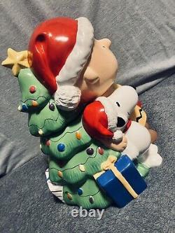 2012 Gibson Peanuts Charlie Brown Snoopy Christmas Tree Holiday Treat Snack Jar