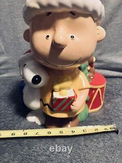 2012 Gibson Peanuts Charlie Brown Snoopy Christmas Tree Holiday Treat Snack Jar