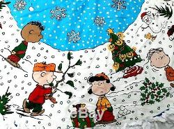 64 PEANUTS Gang Charlie Brown Snoopy CHRISTMAS TREE SKIRTWhite BackLace Trim