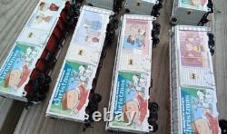 A Charlie Brown Christmas model train set HO scale athearn boxcar Snoopy peanuts