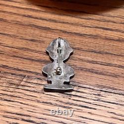 Beautiful Zuni Charlie Brown Snoopy Pendant Brooch 1.57 x 0.86 inches From Japan
