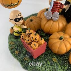 Bradford Exchange Peanuts It's The Great Pumpkin Charlie Brown LED Illuminated