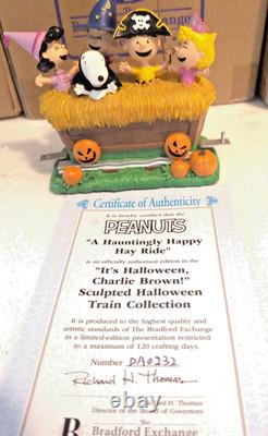Bradford Exchange Peanuts Its Halloween Charlie Brown Sculpted Train Set 5pc COA