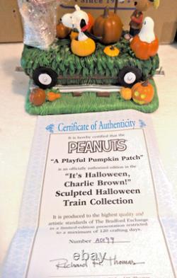 Bradford Exchange Peanuts Its Halloween Charlie Brown Sculpted Train Set 5pc COA