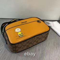 COACH × Peanuts C4026 Graham Crossbody with Charlie Brown Shoulder bag Yellow