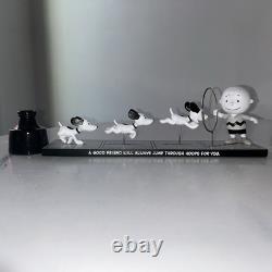 Charlie Brown Snoopy LTD Edition Peanuts Figurerine Black White Friend Jump Hoop