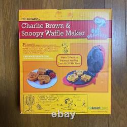 Charlie Brown Snoopy Waffle Maker