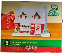 Charlie Brown's House Peanuts Dept 56 Christmas Village Lighted Building 799069