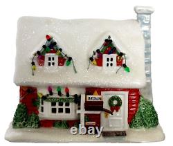 Charlie Brown's House Peanuts Dept 56 Christmas Village Lighted Building 799069