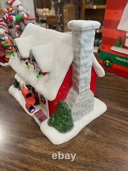 Charlie Brown's House Peanuts Dept 56 Christmas Village Lighted Building 799069