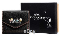 Coach Peanuts Charlie Brown Ice-Skating Wallet. #16128 B. NEW in Snoopy Box