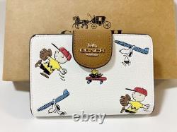 Coach Peanuts Snoopy Charlie Brown Bi-fold Leather Wallet White C4899 japan