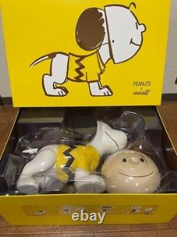 Comic Con 2019 Limited Super 7 Peanuts Snoopy, charlie brown's with mask New