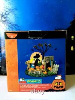 DEPT 56 Peanuts Halloween IT'S THE GREAT PUMPKIN! Snoopy, LInus, Charlie Brown