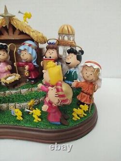 Danbury Mint 2007 The Peanut Christmas Nativity Snoopy Charlie Brown As Shown