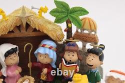 Danbury Mint 2007 The Peanut Christmas Nativity Snoopy, Charlie Brown DAMAGED