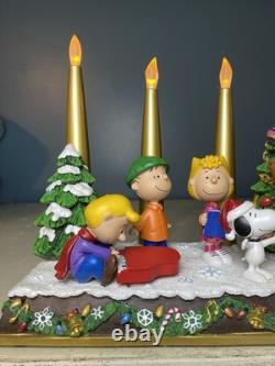 Danbury Mint Charlie Brown Peanuts Christmas Candelabra WORKING