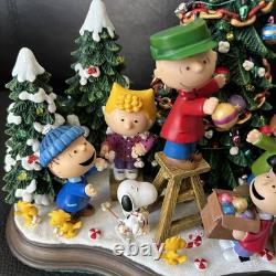 Danbury Mint Charlie Brown Snoopy Peanuts Christmas time is here light up Unused