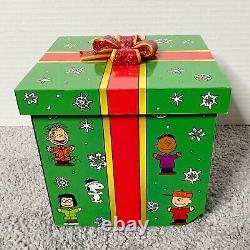 Danbury Mint Merry Christmas Charlie Brown Gift Box Panoramic Present Very Rare