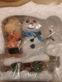 Danbury Mint PEANUTS-SNOOPY Christmas 5pc Train Figurine Charlie Brown set NOS