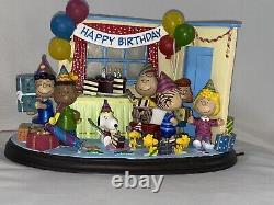 Danbury Mint Peanuts Best Birthday Ever Light Up Charlie Brown Snoopy Linus Lucy