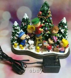 Danbury Mint Peanuts Charlie Brown Christmas Time is Here Lighted Figurine