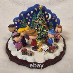 Danbury Mint Peanuts Christmas Carolers Candle Holder Snoopy Tree Charlie Brown