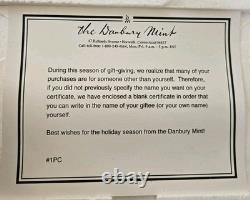 Danbury Mint Peanuts Christmas Cottage Lighted House Charlie Brown Snoopy NWB