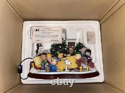 Danbury Mint Peanuts Christmas Skating Party Snoopy Charlie Brown EUC with COA