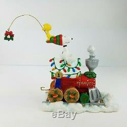 Danbury Mint Peanuts Christmas Train Sculpture 5 Piece Set Snoopy Charlie Brown