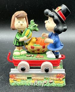 Danbury Mint Peanuts Gang 5pc Thanksgiving Train Snoopy Charlie Brown Mint 5R