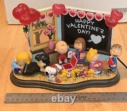 Danbury Mint Peanuts Light Up Holiday Collection Valentine's Day Be My Valentine