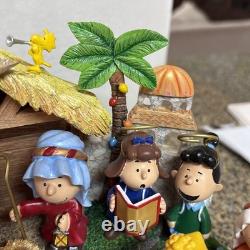 Danbury Mint Peanuts Nativity Snoopy Charlie Brown Christmas Pageant Scene