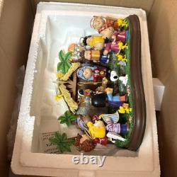 Danbury Mint Peanuts Nativity Snoopy Charlie Brown Christmas Pageant Scene