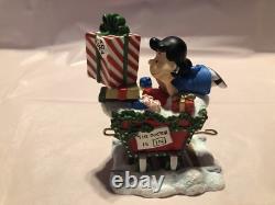 Danbury Mint Peanuts/Snoopy/Charlie Brown Christmas Train 5 Piece Set w COA