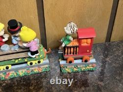 Danbury Mint Peanuts The Thanksgiving Special Train Figure Set Charlie Brown