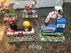Danbury Mint Peanuts Valentine Express Train Set of 5 Snoopy Charlie Brown READ