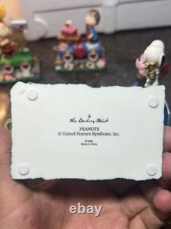 Danbury Mint Peanuts Valentine Express Train Set of 5 Snoopy Charlie Brown READ