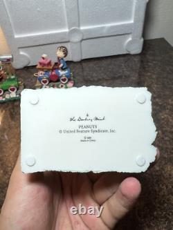 Danbury Mint Peanuts Valentine Express Train Set of 5 Snoopy Charlie Brown READ