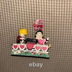 Danbury Mint Peanuts Valentines Day Train Snoopy Charlie Brown