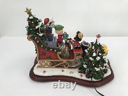 Danbury Mint The Peanuts Gang Christmas Sleigh Light Up Snoopy Charlie Brown