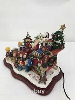 Danbury Mint The Peanuts Gang Christmas Sleigh Light Up Snoopy Charlie Brown