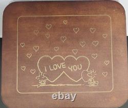 Danbury mint Snoopy Charlie Brown Valentines Day Candy Shoppe Music Box Exc. Cond