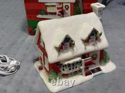 Department 56 Peanuts Charlie Brown's House Lighted Building Christmas Village