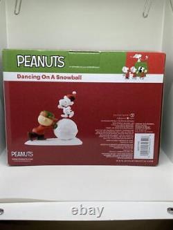Department56 Charlie Brown And The Snowman Snoopy Christmas