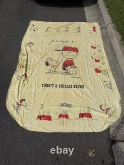 Early 70s Snoopy And Charlie Brown Sheet