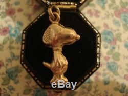 Enchanting, Finely Crafted 9CT Gold Charlie Brown's Snoopy Dog Pendant/Charm