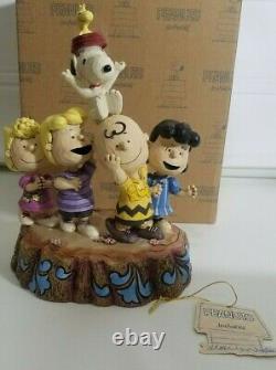 Enesco Peanuts Jim Shore Hooray! Figurine Snoopy Charlie Brown 2015 #4044685